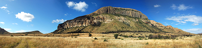 copyright Andrew Woodburn www.woodburnphoto.co.za panoramic of mooihoek mountian , mount everest game reserve, south africa